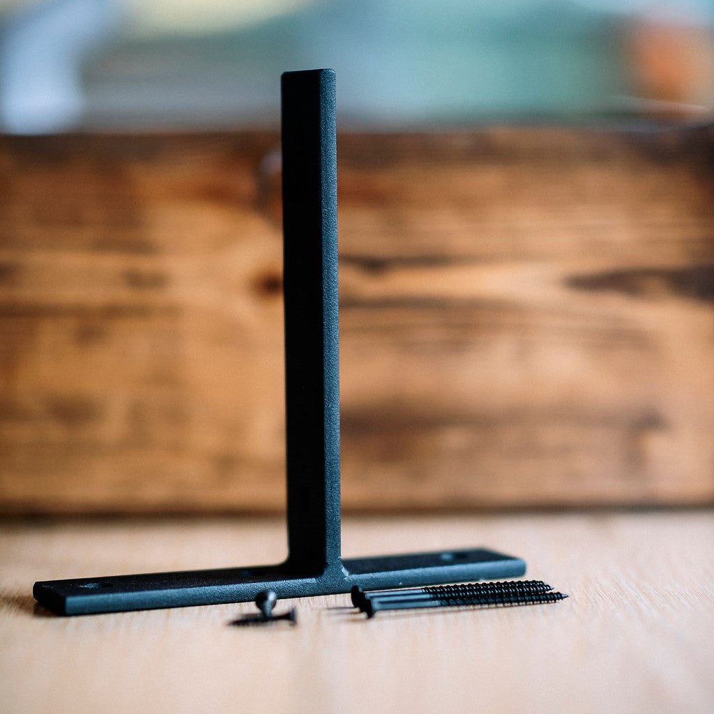 Le support à tablette en métal noir mat – Image 2