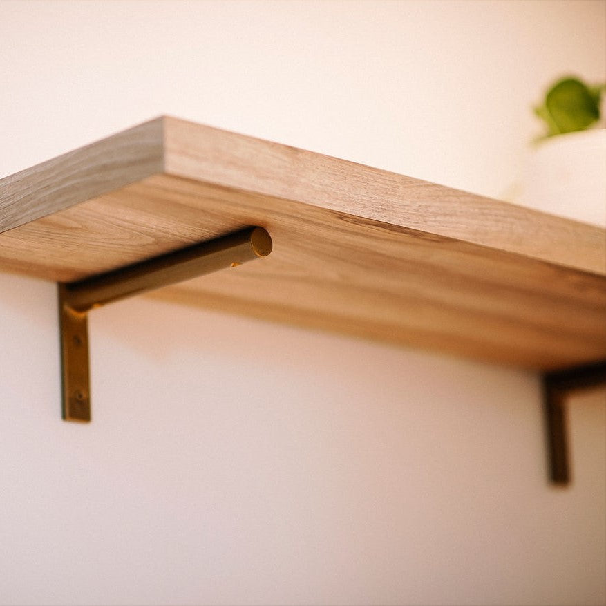 Le support à tablette en métal or mat – Image 4