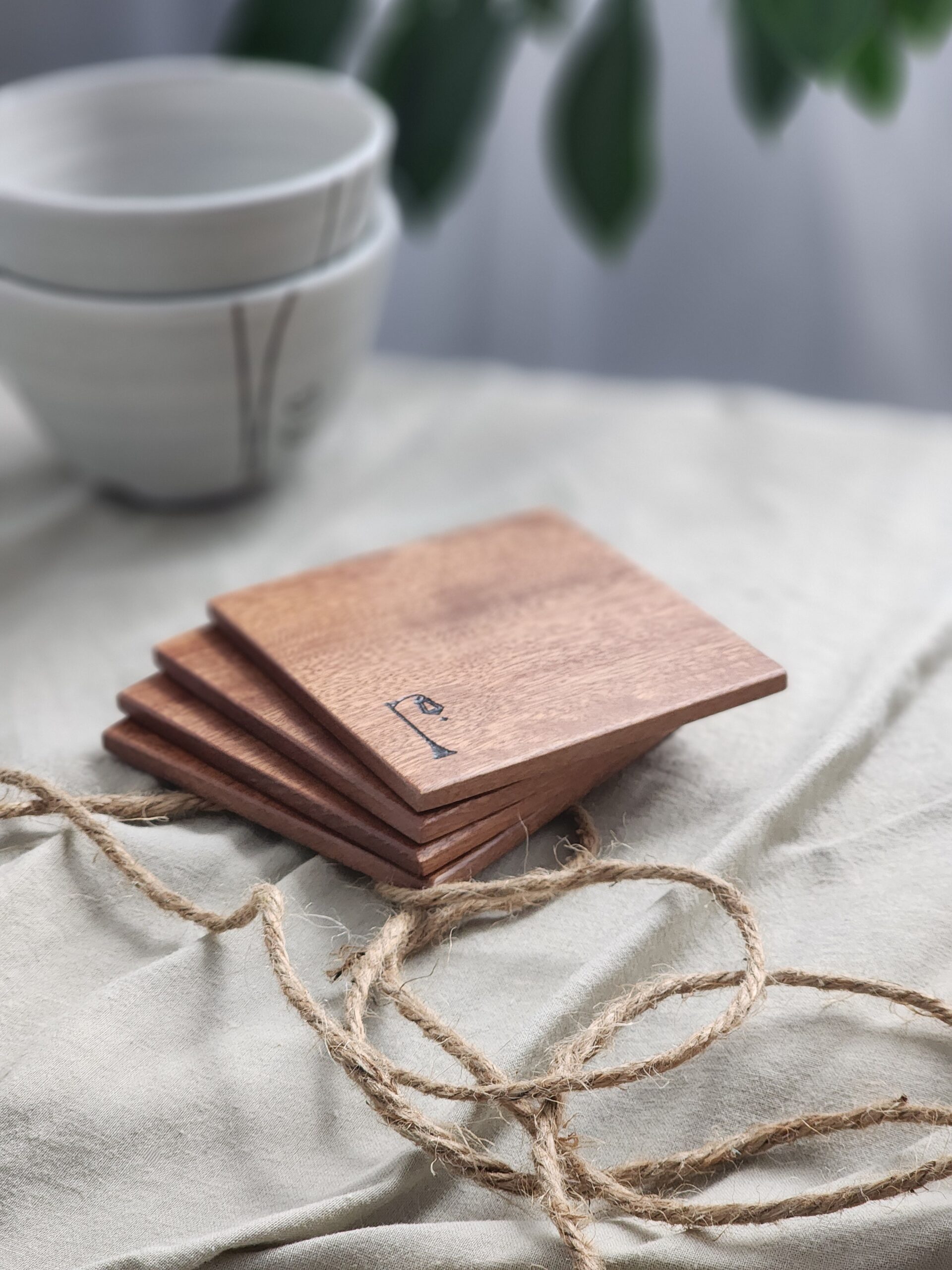 Le sous-verre en bois - Ensemble de 4 – Image 4